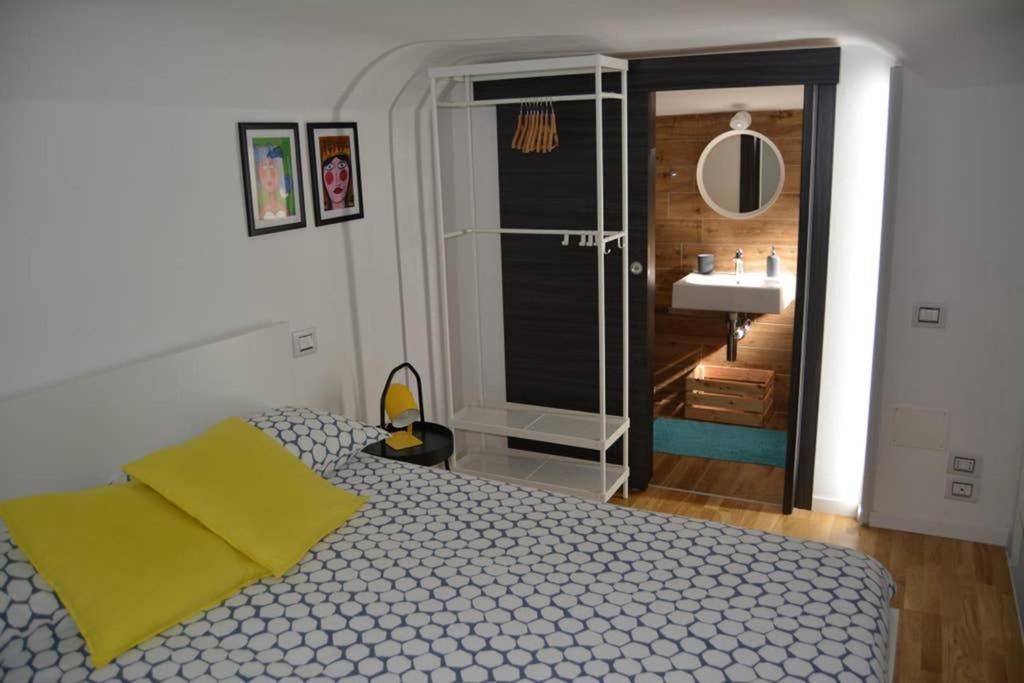 Dock78 - Miniloft In Catania Center Apartment Luaran gambar